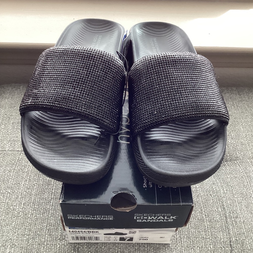 Skechers Women's Hyper Slide - Radiant Slide Sandals, size 7 - Picture 6 of 10